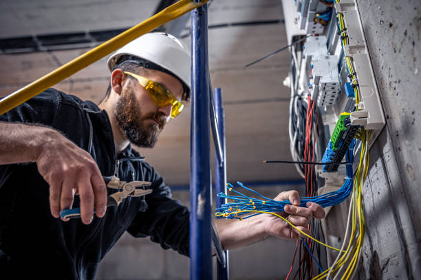 Best Licensed Electrician  in Winnebago, IL